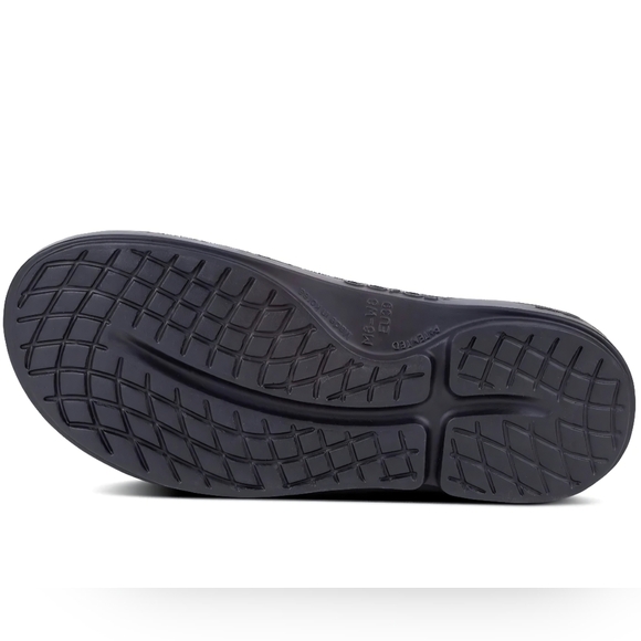 OOFOS OOCLOOG RECOVERY CLOG SIZE: MEN 8 WOMEN 10 BLACK - Picture 7 of 15